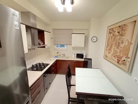 квартира за адресою Вице Адмирала Жукова, 3/7