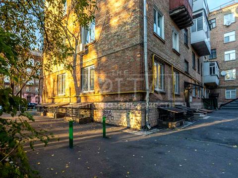 комерційна за адресою Джона Маккейна вул. (Івана Кудрі), 36