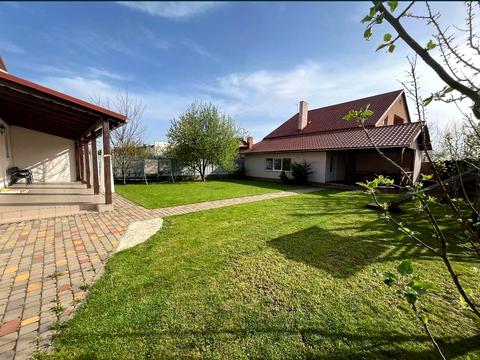 будинок за адресою с. Сторожниця, Колоскова, 1