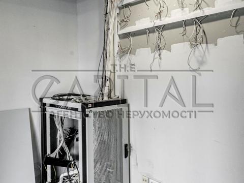 комерційна за адресою Велика Васильківська вул. (Червоноармійська), 5
