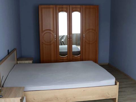 квартира по адресу Зои Гайдай ул., 6-А