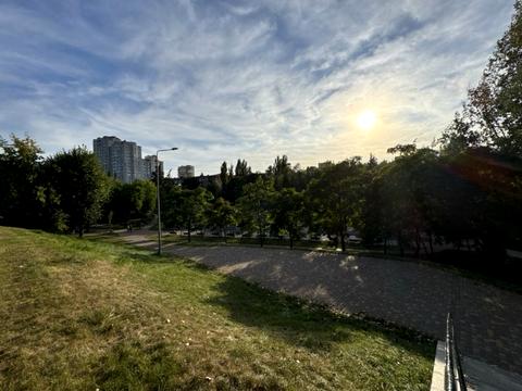 квартира за адресою Генерала Генадія Воробйова вул. (Курська), 18