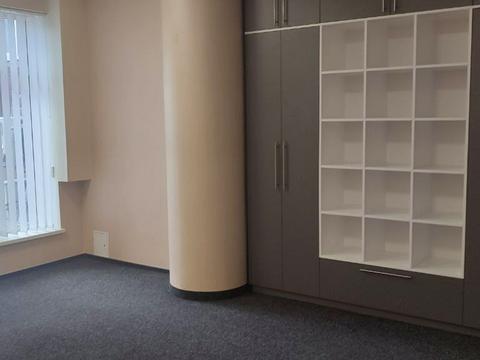 комерційна за адресою Кловський узвіз (Кловський), 7а