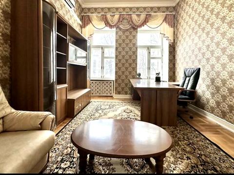 квартира за адресою Олександра Кониського вул., 30