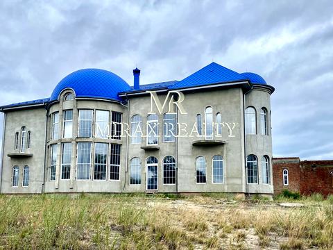 будинок за адресою с. Вишеньки, Набережна, 1