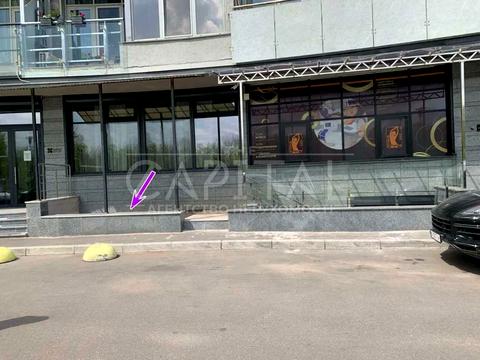 коммерческая по адресу Владимира Ивасюка просп. (Героїв Сталінграду), 1