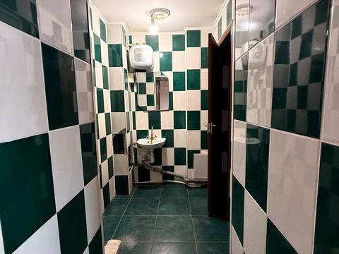комерційна за адресою Сонячний мікрорайон вул., 22А