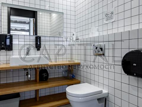 коммерческая по адресу Кловский спуск, 7