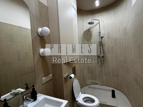 комерційна за адресою Дніпровська набережна вул., 18-А