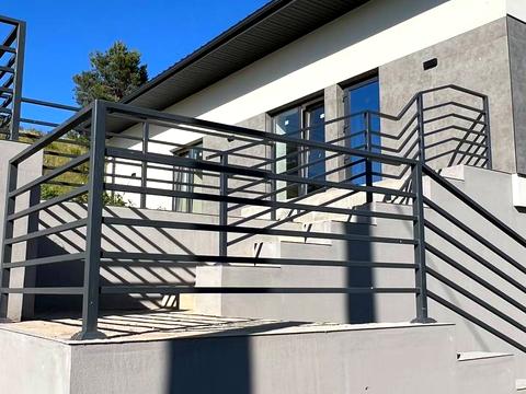 дом по адресу Ринкова