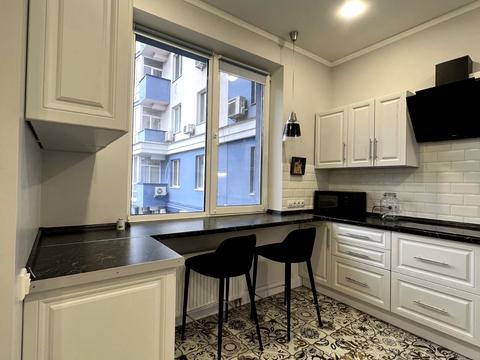 квартира за адресою Кирило-Мефодіївська вул., 2