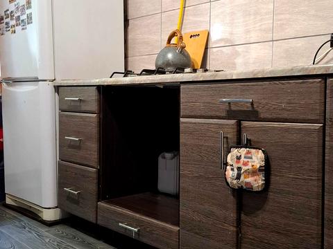 квартира за адресою Високовольтна вул., 8