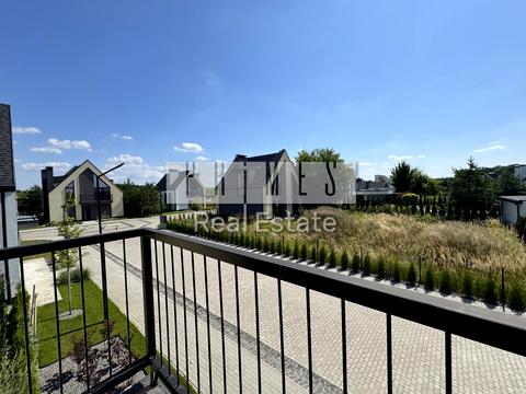 будинок за адресою Лугова