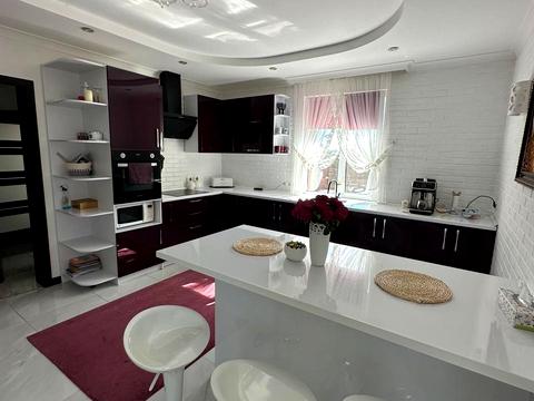 будинок за адресою с. Біла Криниця, Центральна