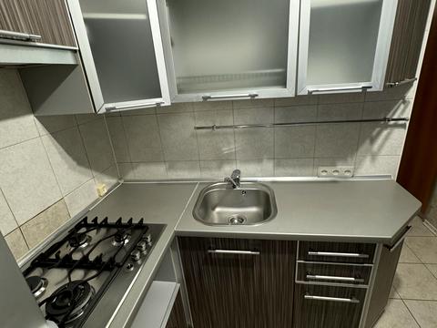 квартира за адресою Електровозна вул., 21