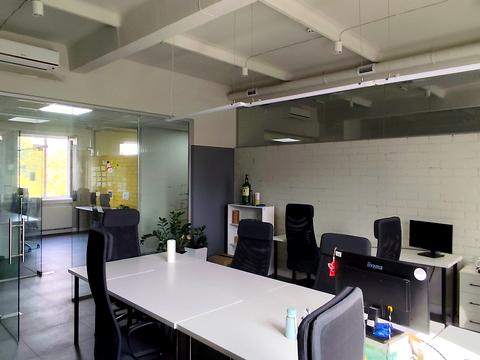 комерційна за адресою Залізничне шосе, 2А