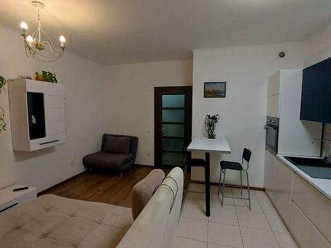 квартира за адресою Сім'ї Кульженків вул. (Петра Дегтяренка), 37