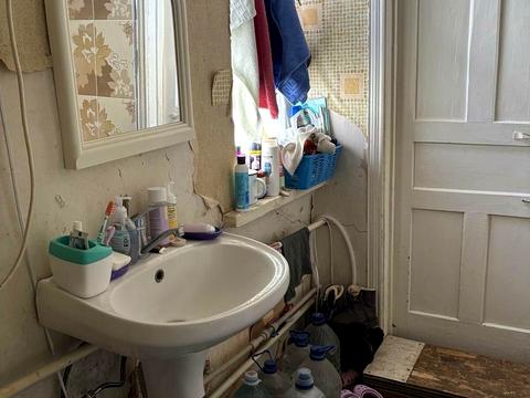 дом по адресу Каштанова