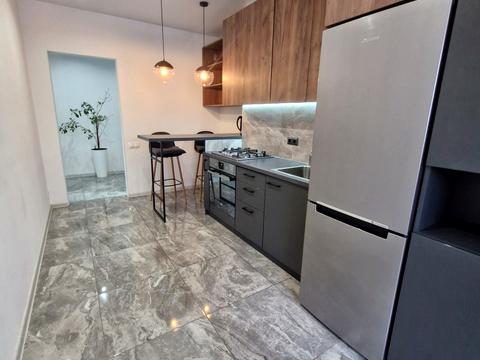 квартира за адресою Боголюбова вул., 27