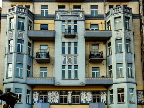 коммерческая по адресу Музейний пер., 4