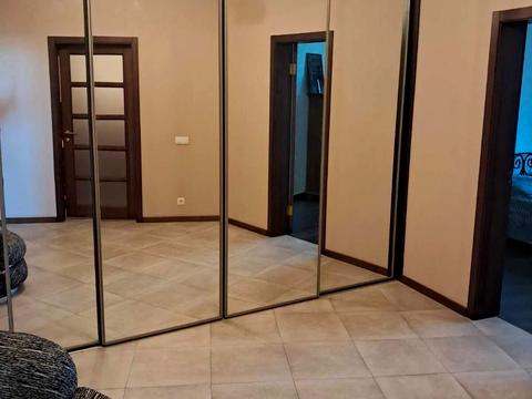 квартира за адресою майдан Героїв Небесної Сотні пл. (Руднєва майдан), 14/1