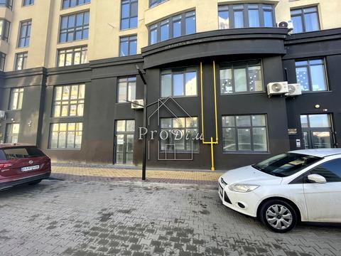 комерційна за адресою Івана Богуна вул., 1