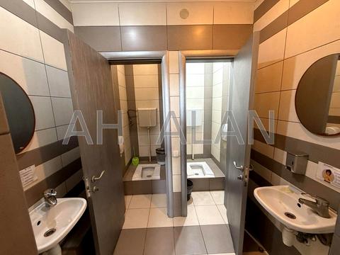 комерційна за адресою Естонська вул., 120
