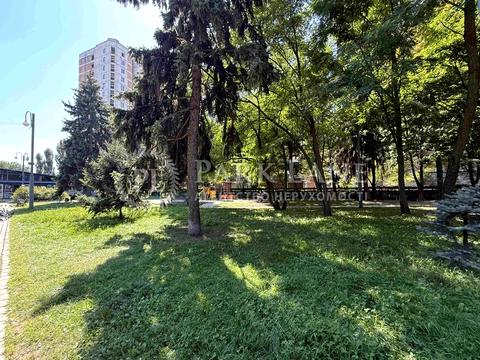 квартира за адресою Григорія Кочура вул. (Олександра Пироговського), 4