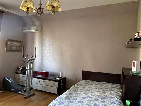 будинок за адресою 12-Ентузіастів, 18