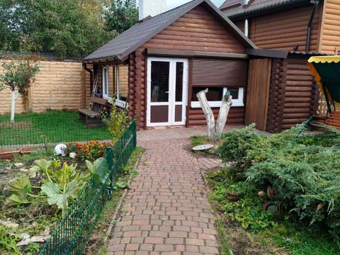 будинок за адресою Броварська