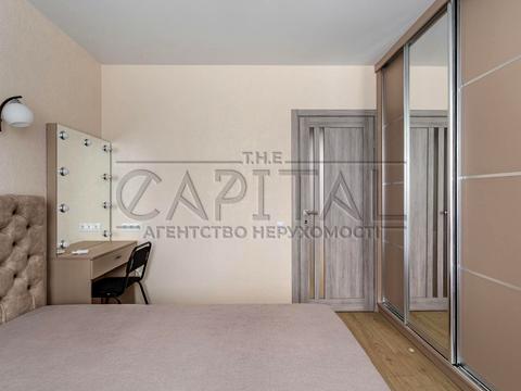 квартира за адресою Київ, Салютна вул., 2-Б