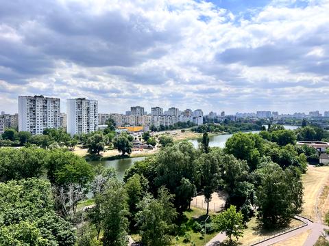 квартира за адресою Райдужна вул., 16