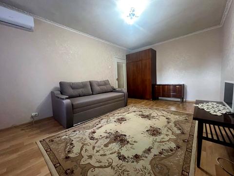 квартира по адресу Ревуцкого ул., 19/1