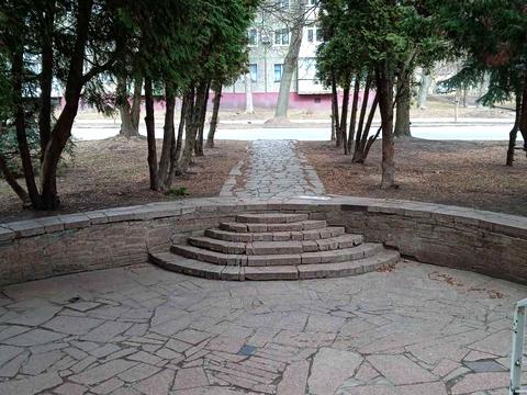 комерційна за адресою Кибальчича вул., 2/4
