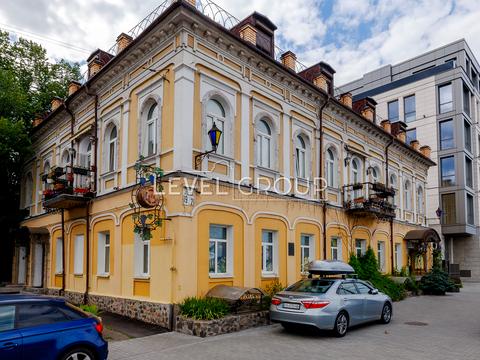 коммерческая по адресу Набережно-Крещатицкая ул., 19/21