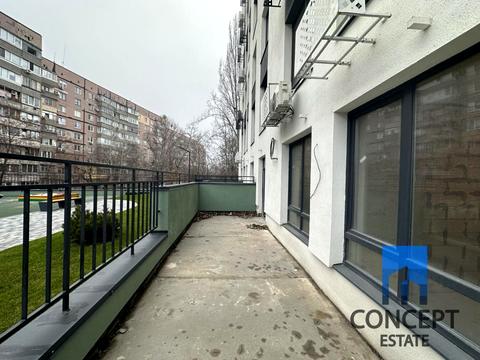 комерційна за адресою Космічна вул., 5