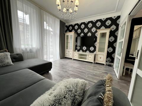 квартира по адресу Круглоуниверситетская ул., 13