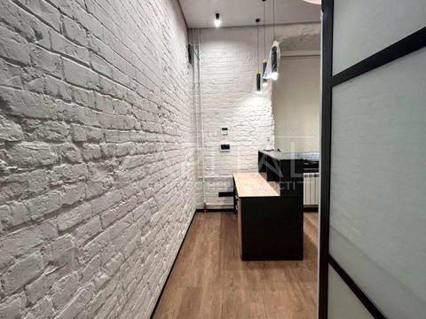 комерційна за адресою Богдана Ступки вул. (Станіславського), 2