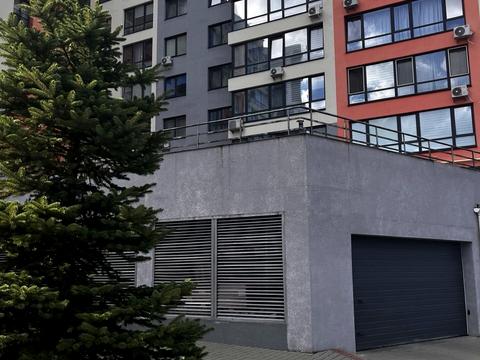 паркомісце за адресою Малоголосківська вул., 12в