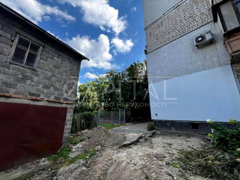 ділянка за адресою Петропавлівська вул., 15