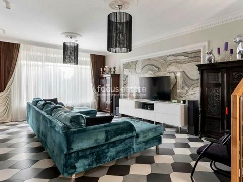будинок за адресою вул. Богатирська, 32