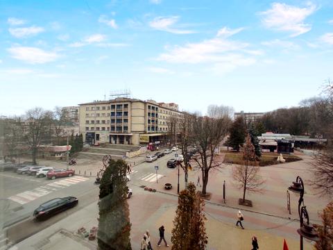комерційна за адресою Проскурівська вул., 45