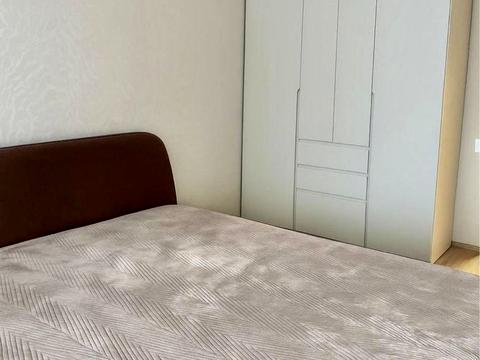квартира за адресою Дніпровська набережна вул., 18-Б