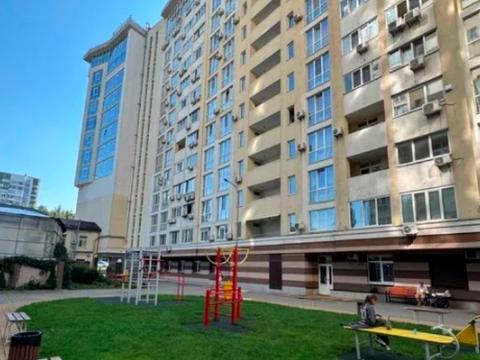 квартира по адресу Александровская ул., 1