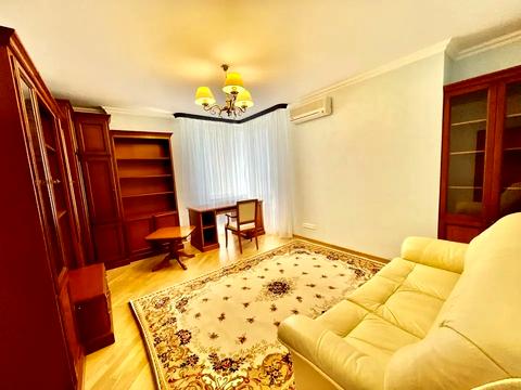 квартира за адресою Старонаводницька вул., 4-В