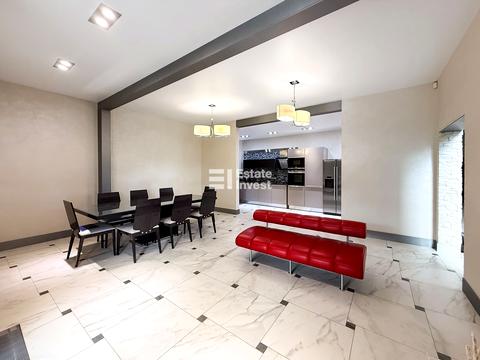 будинок за адресою Миру