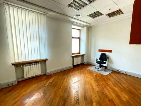 комерційна за адресою Велика Васильківська вул. (Червоноармійська), 15/2