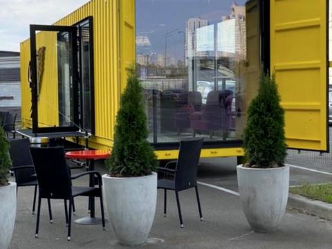 коммерческая по адресу Миколы Бажана просп.