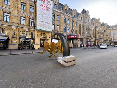 коммерческая по адресу Большая Васильковская ул. (Красноармейская), 1-3
