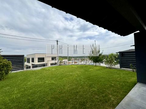 будинок за адресою Вишнева вул.